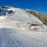 Malino A2 - Modern Family Direct On Slope And Forest *